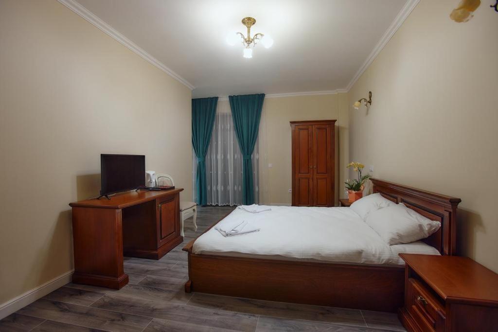 Botiz Hotel Imperium מראה חיצוני תמונה