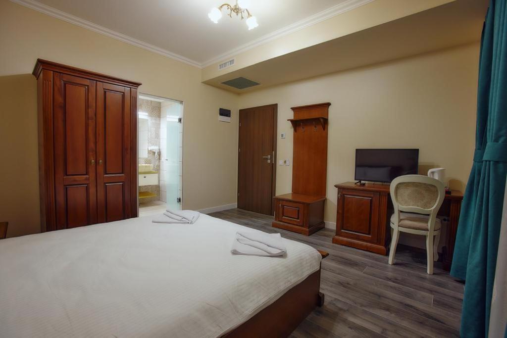 Botiz Hotel Imperium מראה חיצוני תמונה