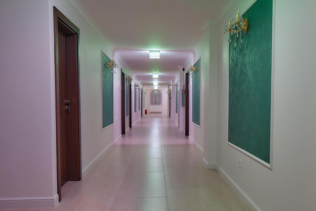 Botiz Hotel Imperium מראה חיצוני תמונה