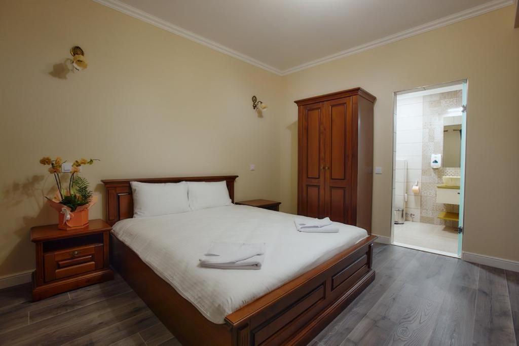 Botiz Hotel Imperium מראה חיצוני תמונה